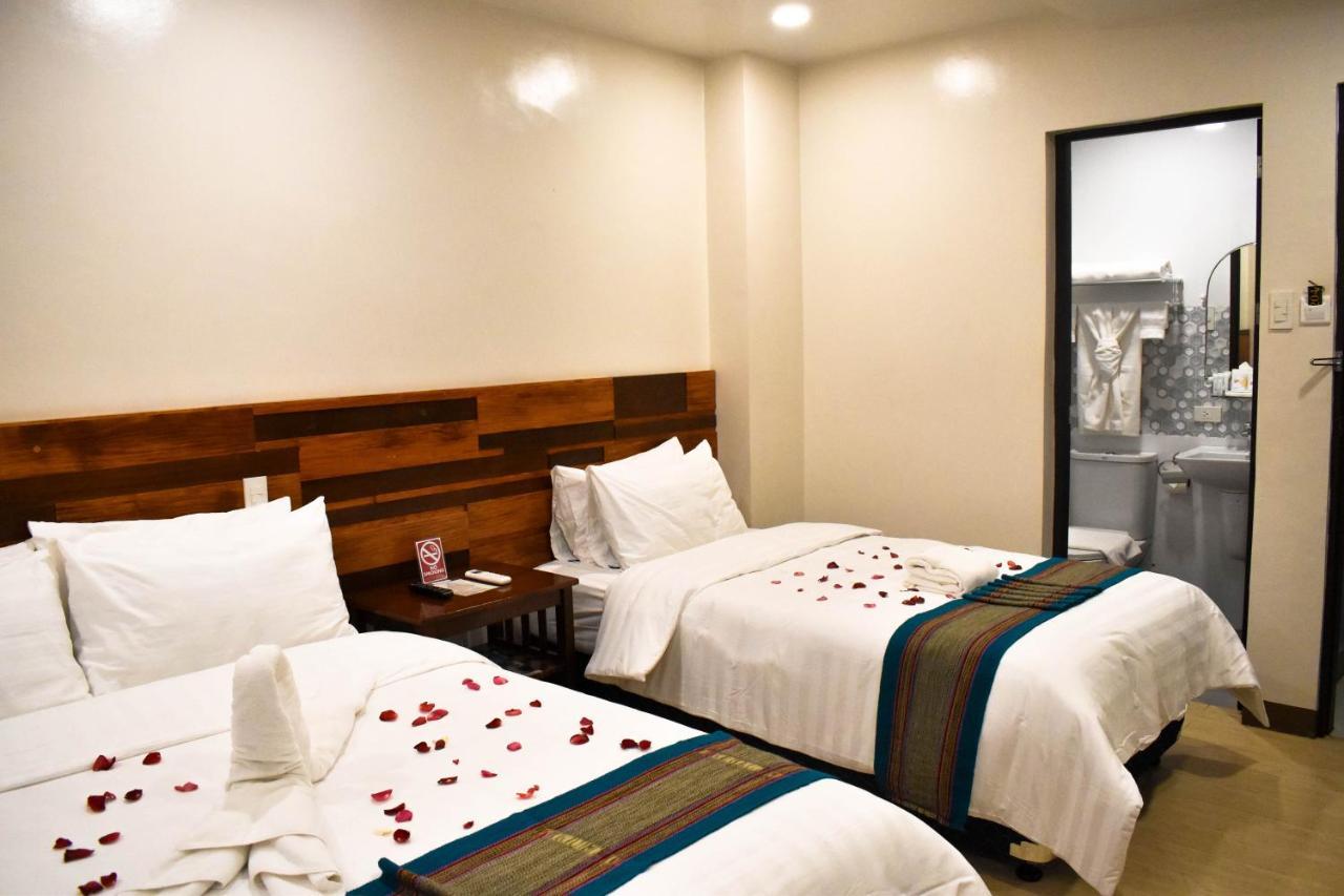 Hotel Lourdes Laoag Exterior foto